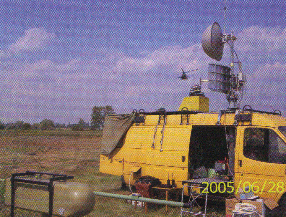 A HTI pilótanélküli repülő eszközeinek földi állomása egy kísérlet közben